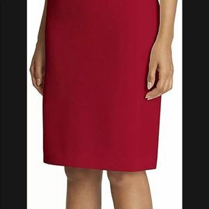 Tahari red pencil skirt zips New lined slit 28W, hips 41", length: 24" (sz 6-8)